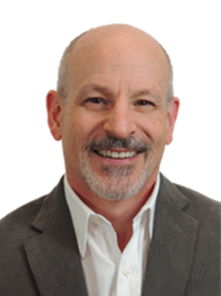 信必优 卓越的领导团队与全方位数字化服务，赋能您的转型之旅